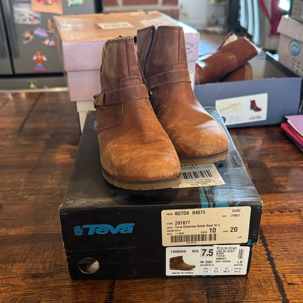 Teva Brown Leather Ankle Boots